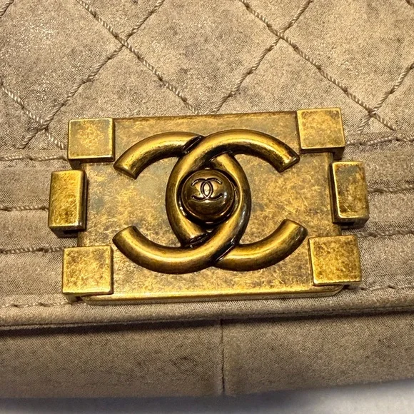 Chanel Large Boy Bag Quilted Suede Beige‎ with Antique Gold Hardware NWOT - Picture 2 of 15